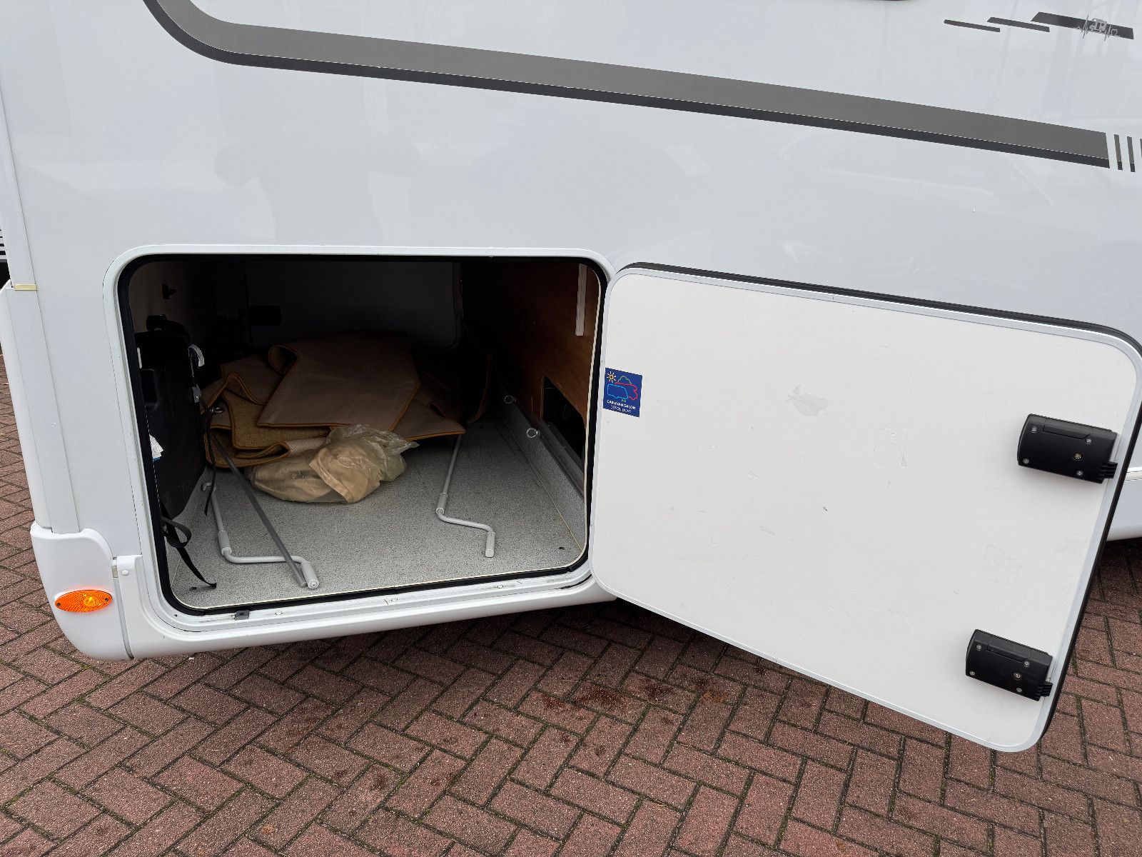 Fahrzeugabbildung Dethleffs T 7151-4 DB MAGIC EDITION QUEENSBETT SOLAR ALKO