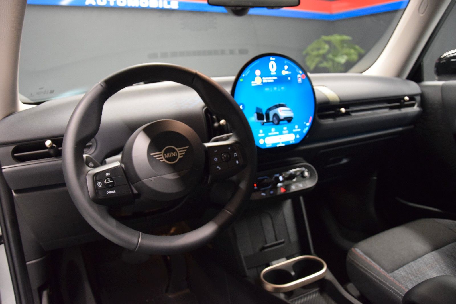 Fahrzeugabbildung MINI Cooper C Ambiente 2-Zonen LED Temp. SitzH.