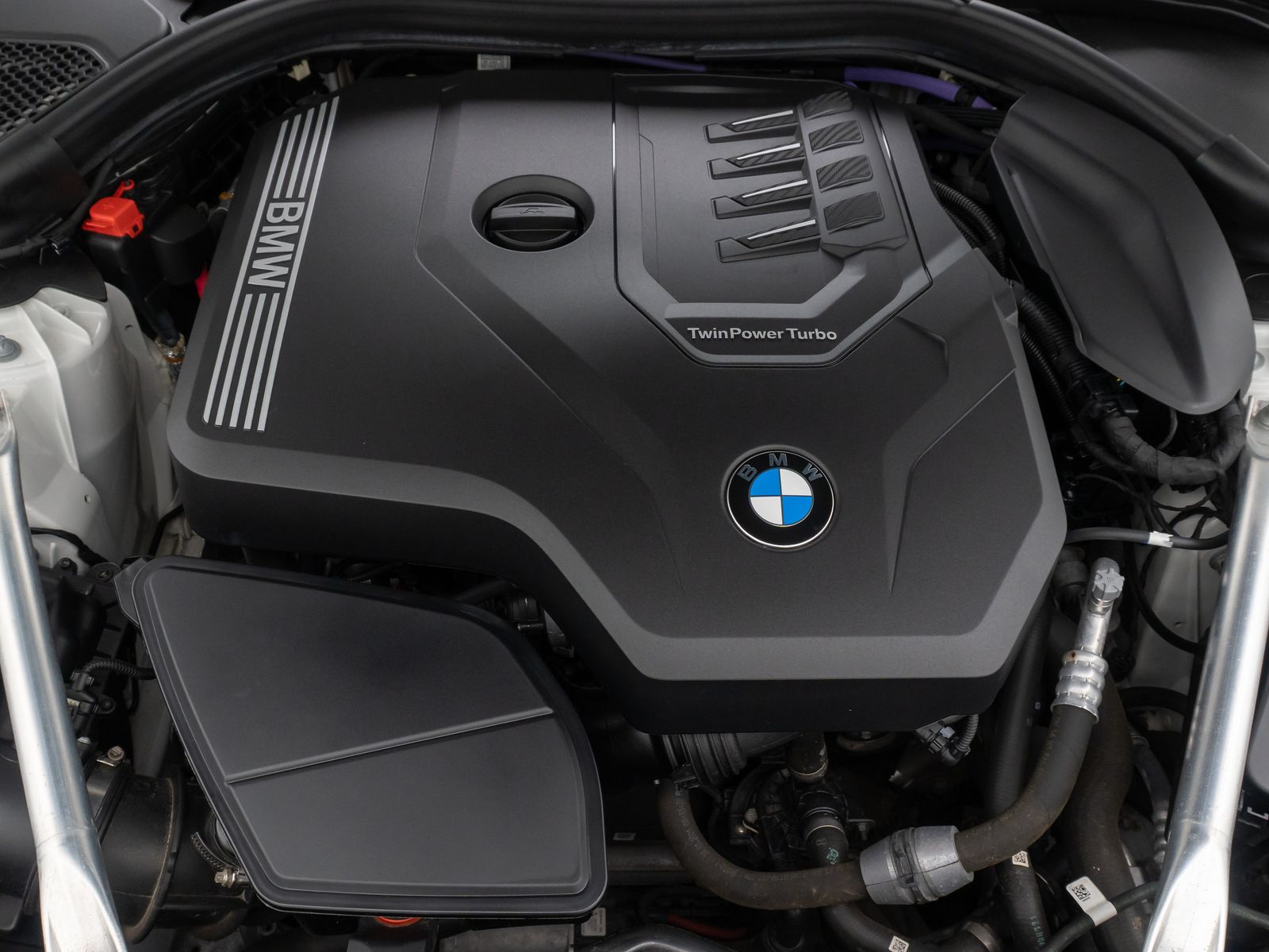 Fahrzeugabbildung BMW 530i M Sport Stop&Go Alarm DAB Komfort HiFi 18"