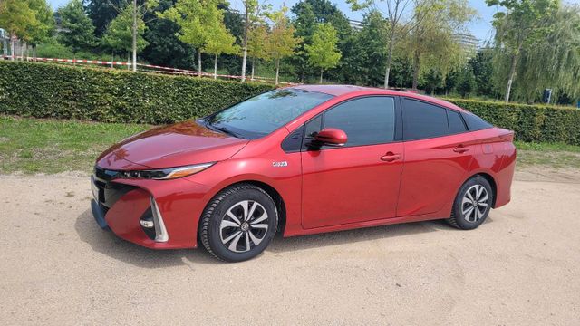 Toyota Verkaufe Toyota Prius PHV 1.8