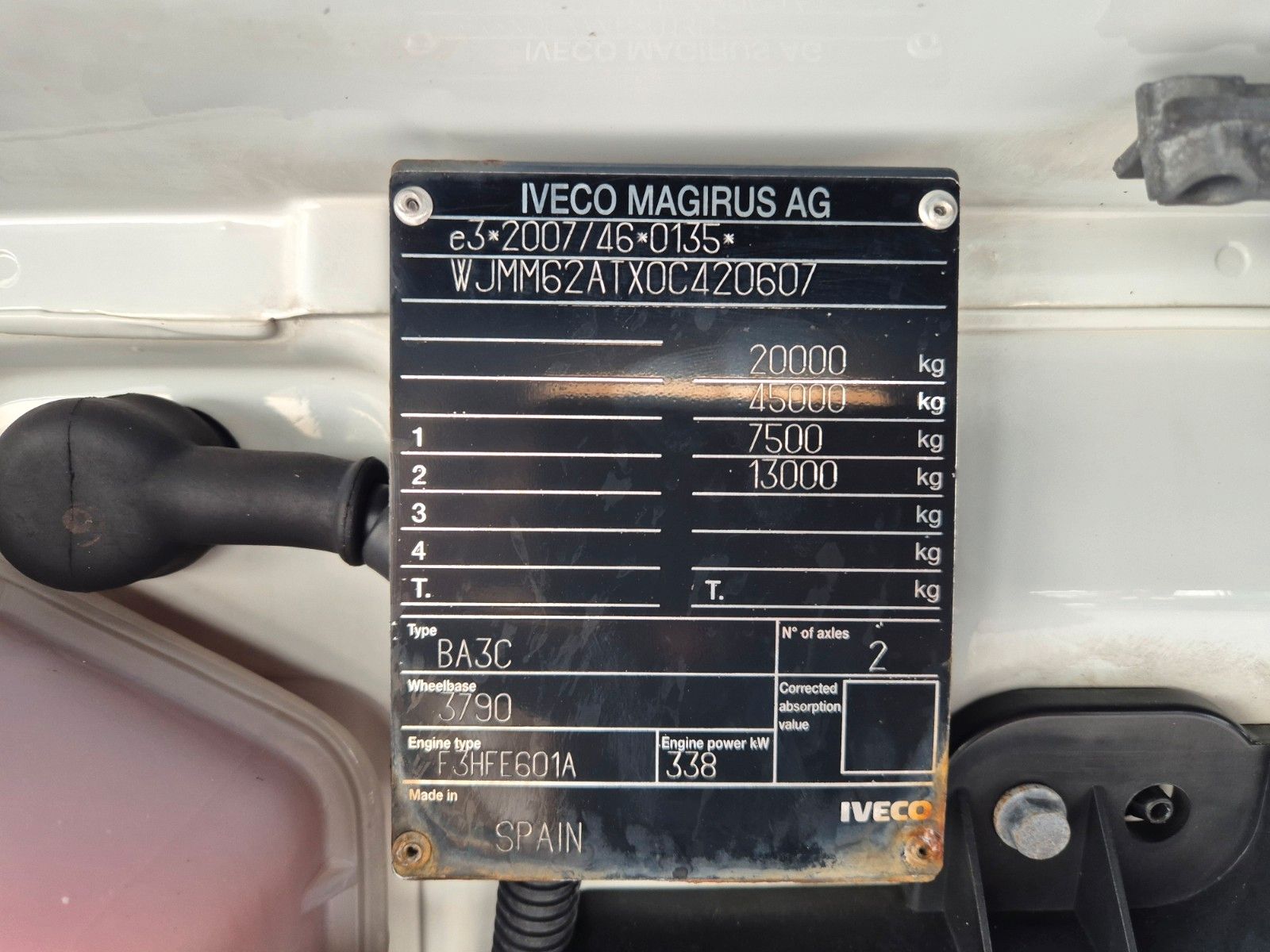 Fahrzeugabbildung Iveco Stralis 460NP LNG Standklima Xenon 3 Stück