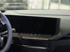 Fahrzeugabbildung Opel Astra L ST 1.2T ULTIMATE MATRIX/NAVI/SHZ/ALU18/