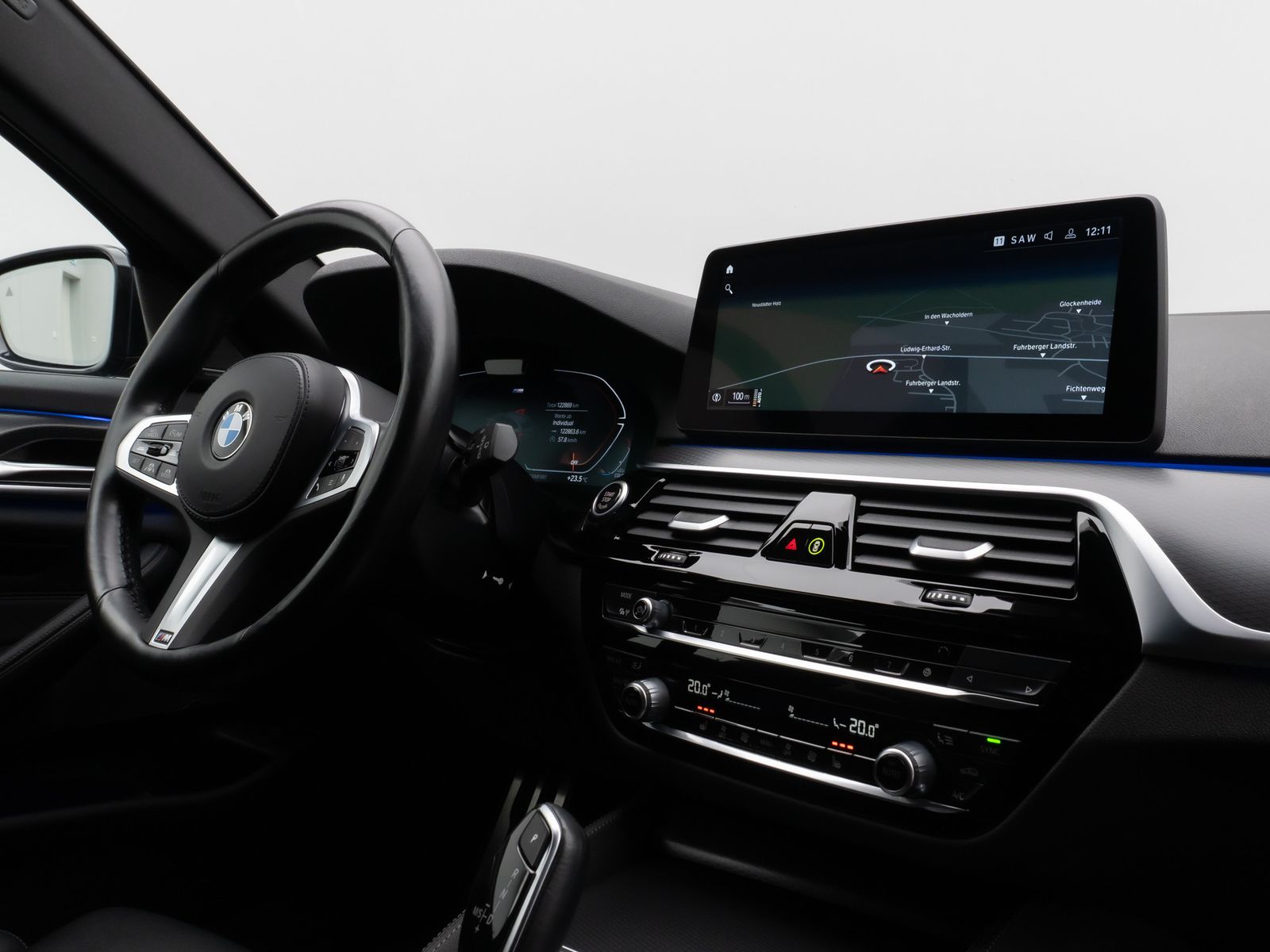 Fahrzeugabbildung BMW 530d M Sport 360° HUD DAB H/K Komfortsitze ACC