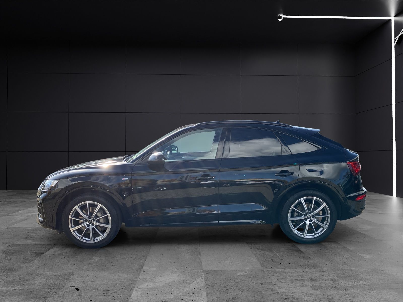 Fahrzeugabbildung Audi Q5 Sportback 55 TFSI e quattro S line LED Pano L
