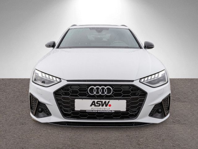 AUDI A4 2024
