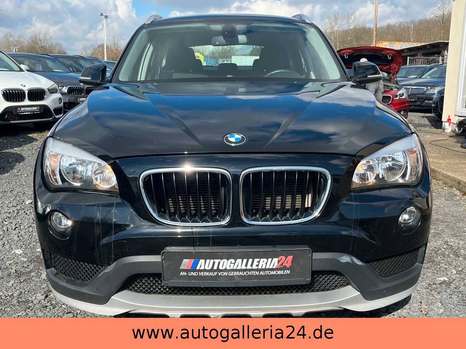 Fahrzeugabbildung BMW X1 sDrive18i Aut. Navi Klima 17"LMR 8-Fach 2.HD