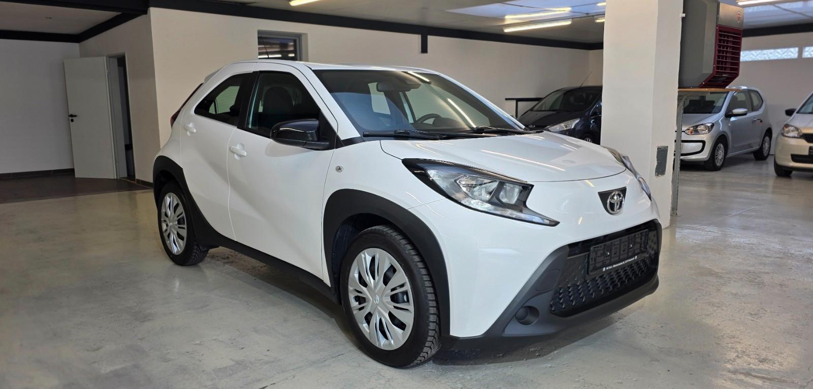 Toyota Aygo X 1.0 Business/SHZ/PDC/KAMERA/CarPlay/1. Hd