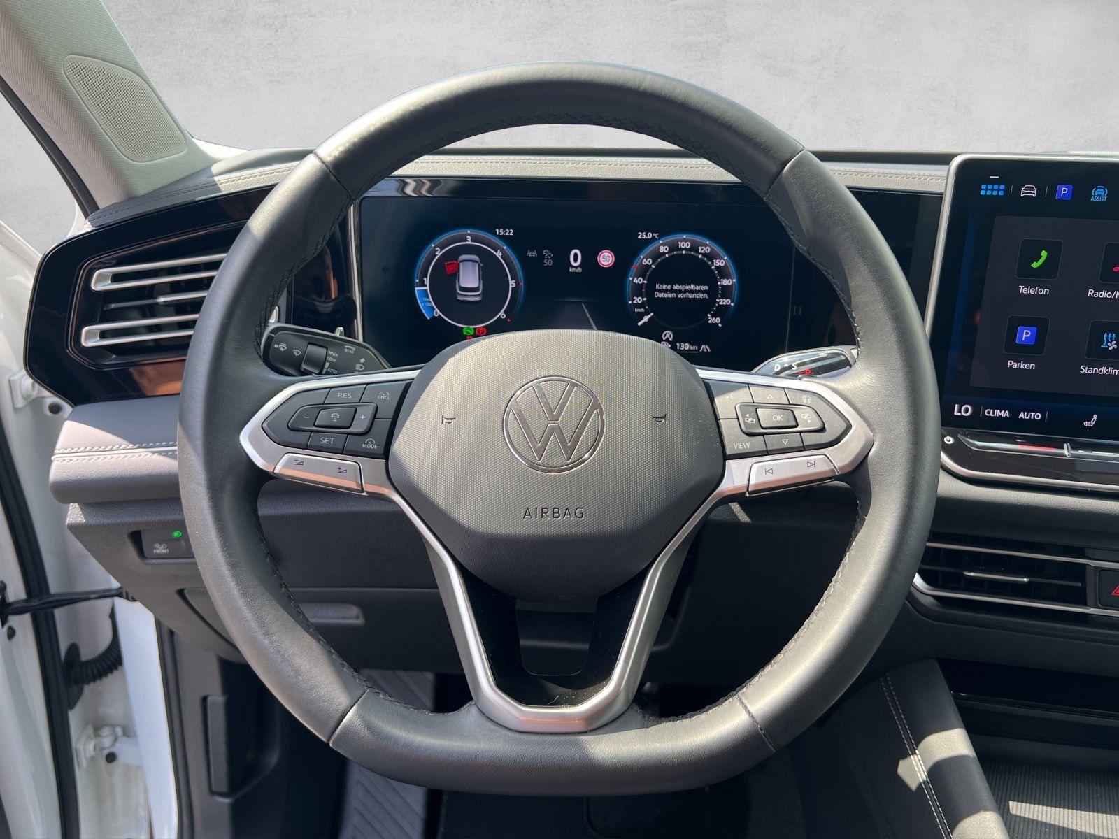Tiguan Elegance 2.0 TDI DSG 4M Navi*ACC*Standhzg