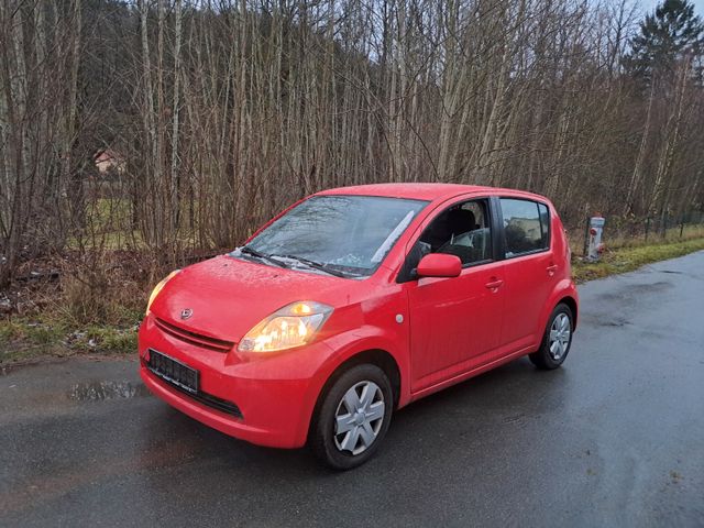 Daihatsu Sirion 1.0