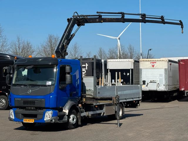 Volvo FL 240 Open Laadbak met HIAB 077 Kraan *Only 133