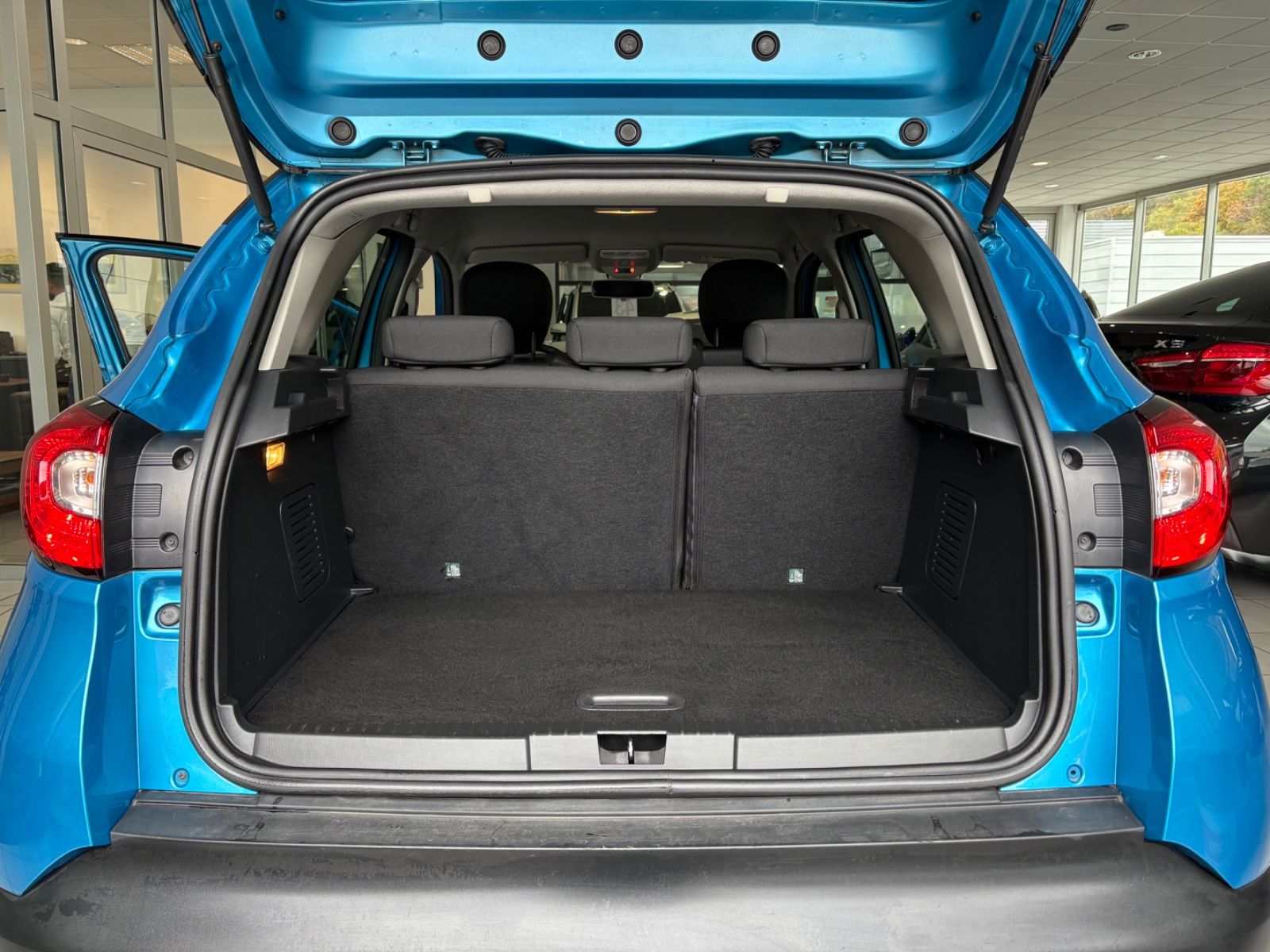Fahrzeugabbildung Renault Captur Luxe *RÜCKFAHRKAMERA*