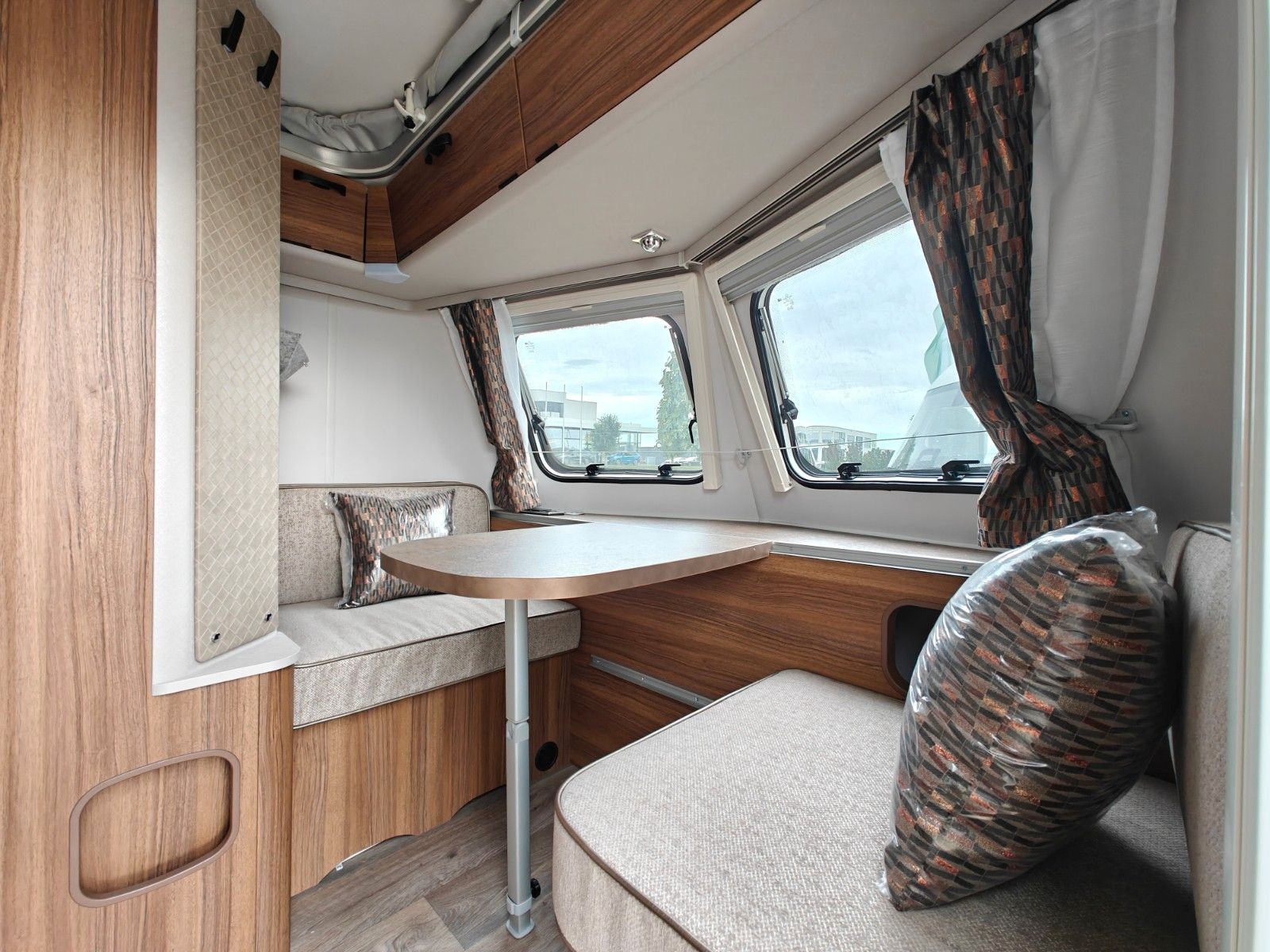 Fahrzeugabbildung HYMER / ERIBA / HYMERCAR Touring 540 Legend - JETZT 7.284€ SPAREN !!!