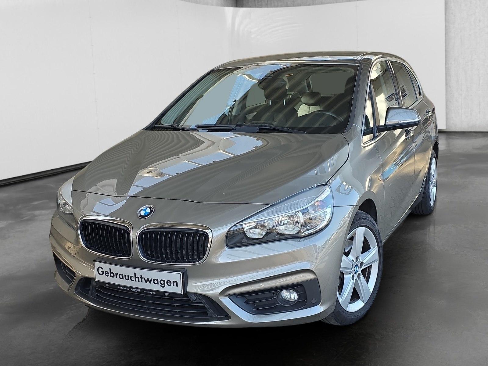 BMW 220d Active Tourer NAVI/AHK/KAMERA
