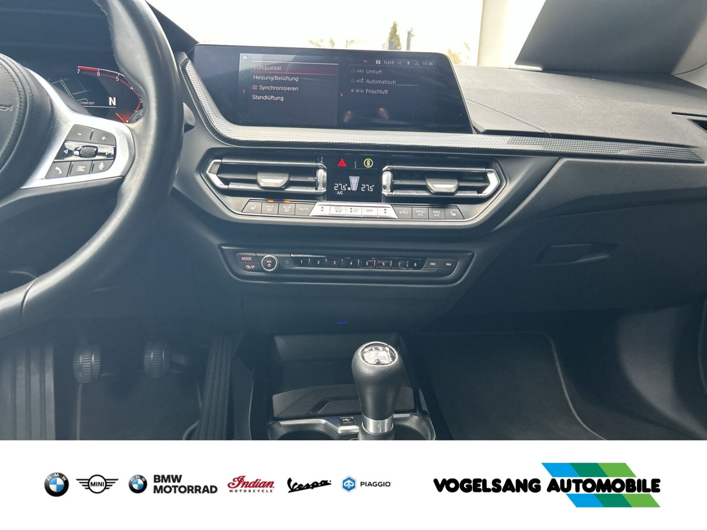 Fahrzeugabbildung BMW 118 Sport Line Head-Up Navi groß Harman/Kardon L
