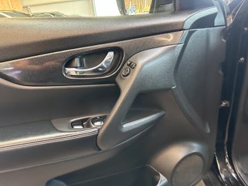 Nissan X-Trail*KEYLESS*360°*ALCANTARA*2ZONEN*TEMPO*NAVI