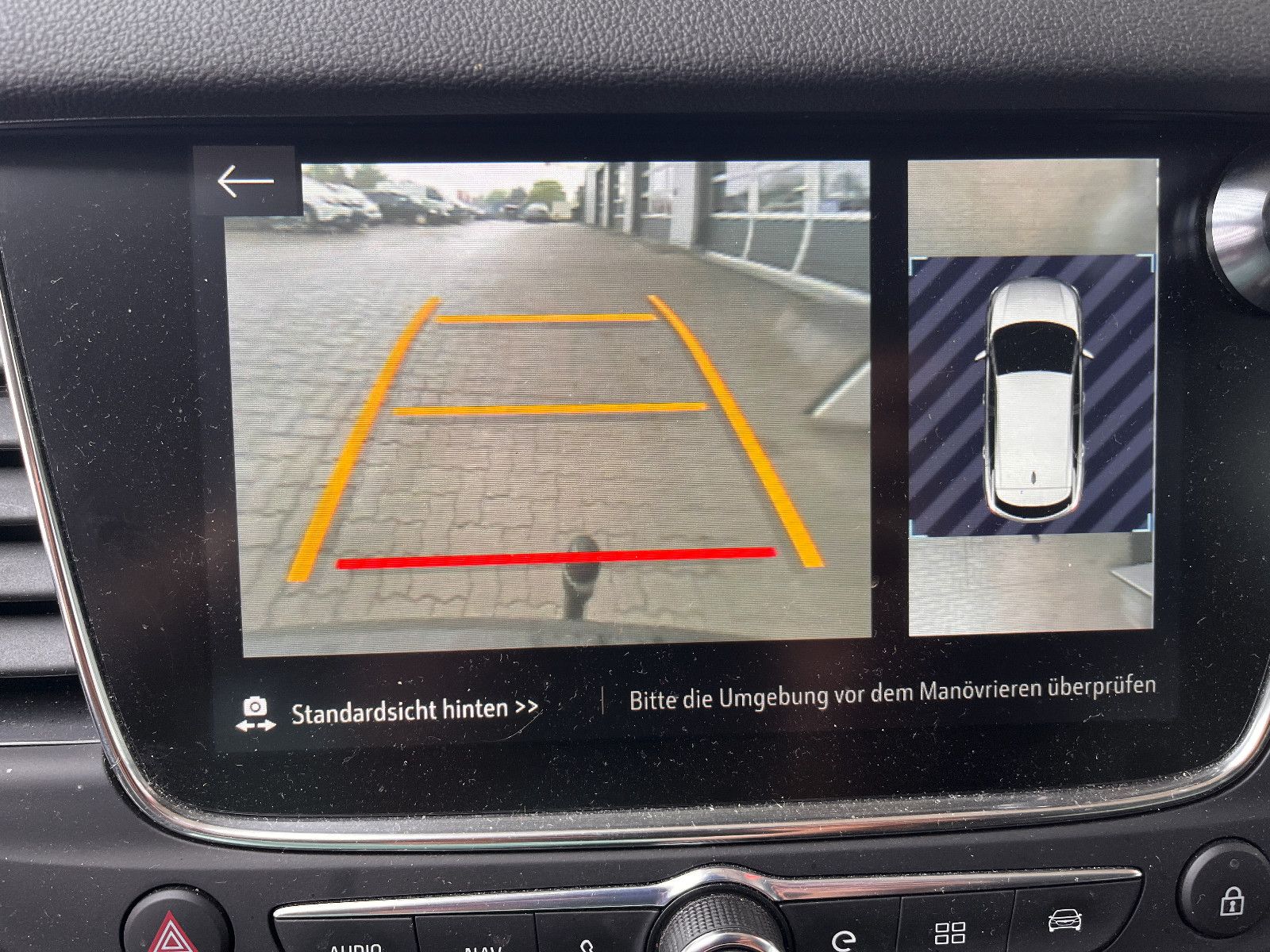 Fahrzeugabbildung Opel Grandland (X) Ultimate 1.6 Hybrid