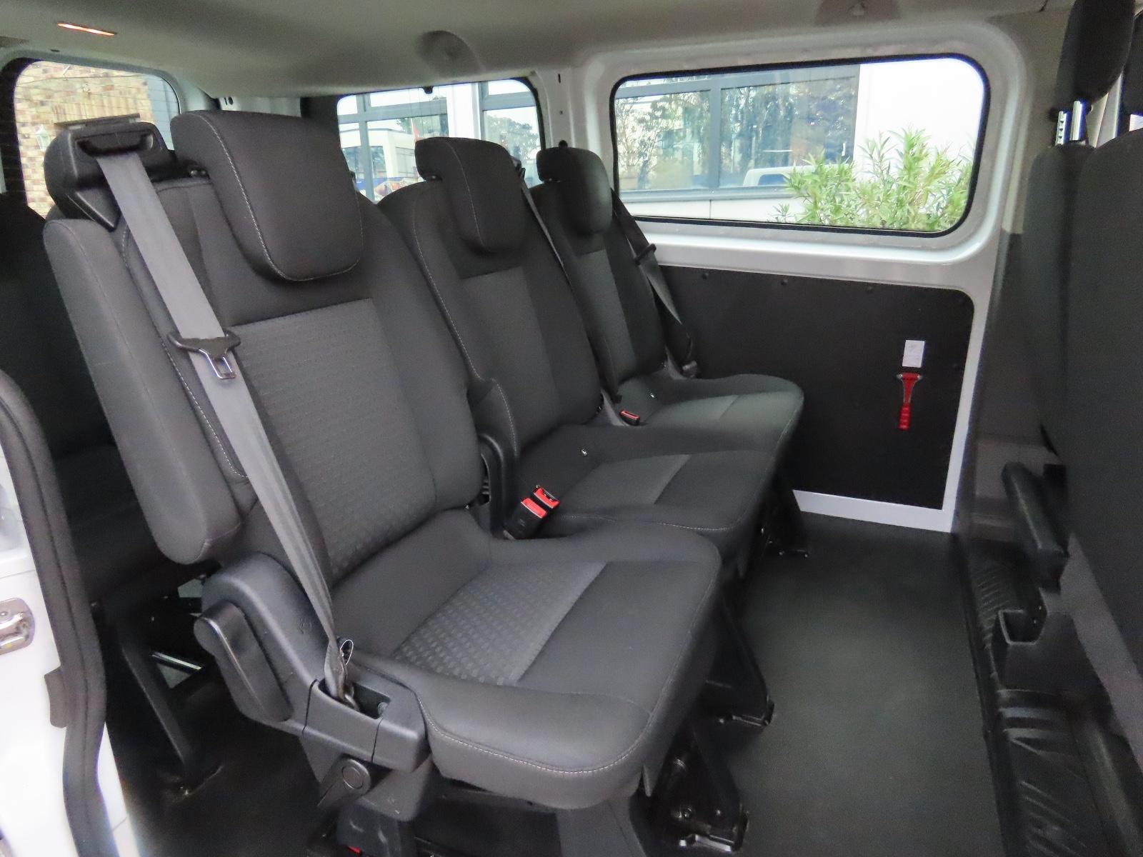 Ford Transit Custom 320 L1H1 Klima PDC 9 Sitze