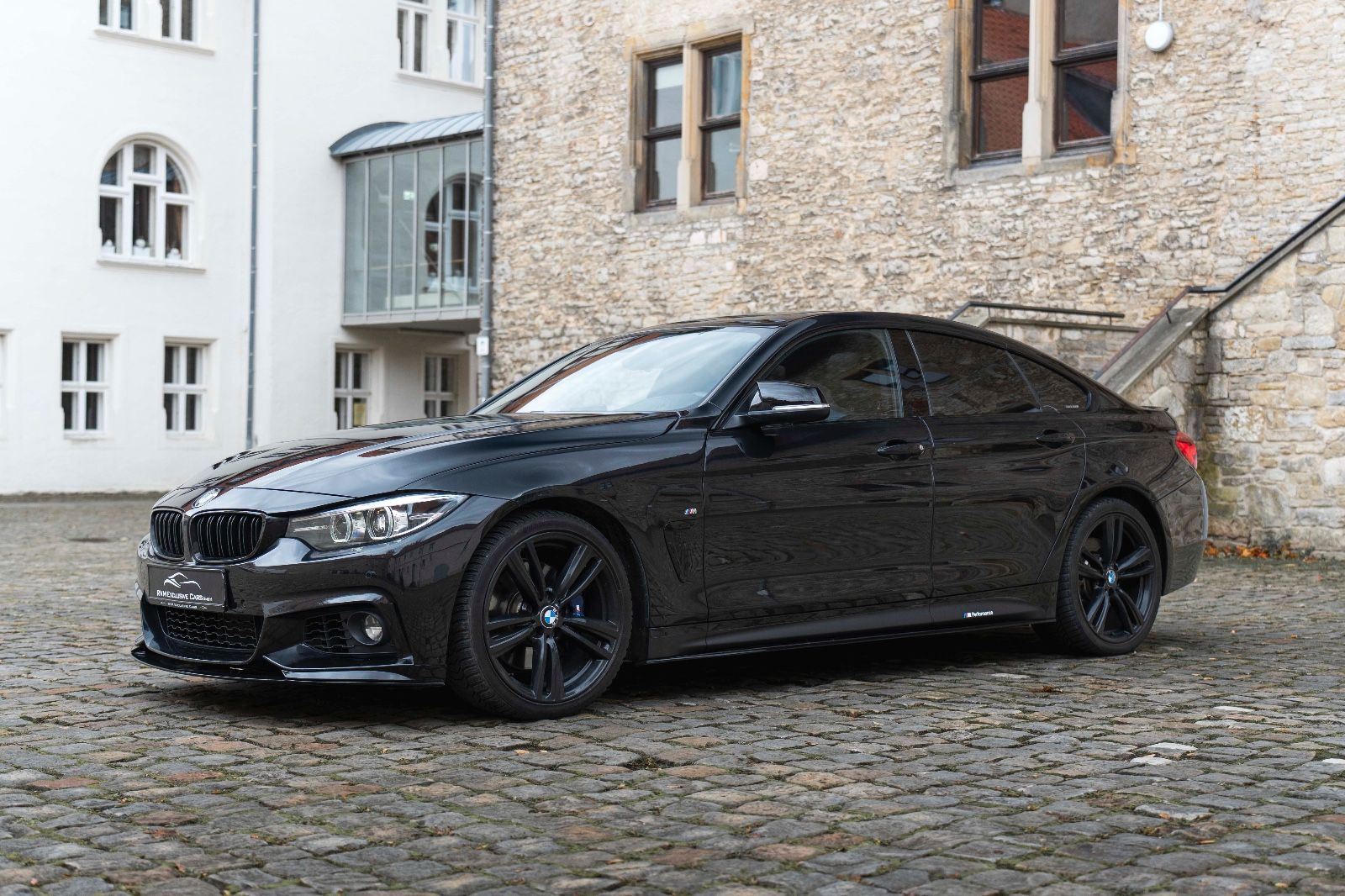 Fahrzeugabbildung BMW 440I M-Performance HUD H&K LED CARPLAY KAM REMUS