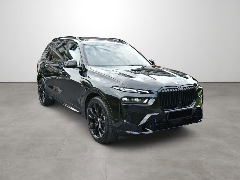 2023 BMW X7