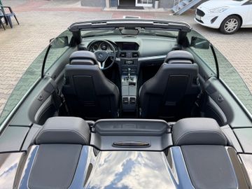 Mercedes E 200 - 12