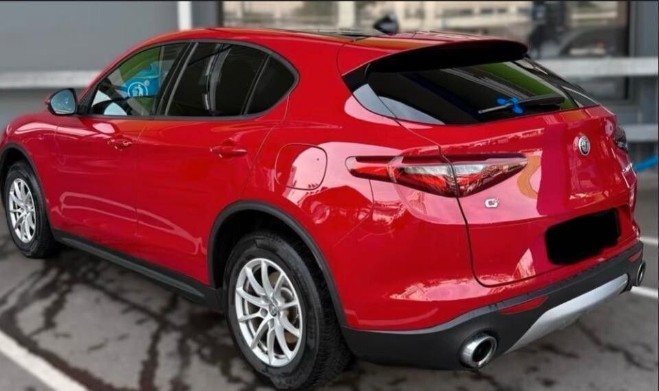 Alfa Romeo Stelvio 2.0 Turbo 200 CV AT8 Q4 Busin imagem 2