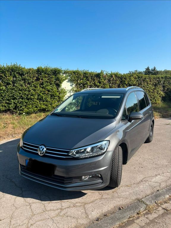 Image of Volkswagen Touran