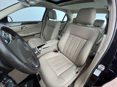 MERCEDES-BENZ E 250 CGI RENTNER / 1.HD / NUR 46.tKM /NEUWERTIG MERCEDES-BENZ E 250 CGI RENTNER / 1.HD / NUR 46.tKM /NEUWERTIG