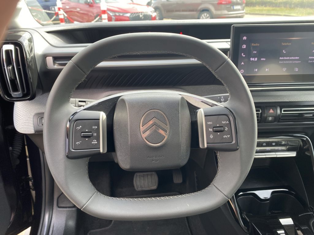 Fahrzeugabbildung Citroën e-C3 Aircross 113 Standard-Range MAX *LED*Nav*Ca