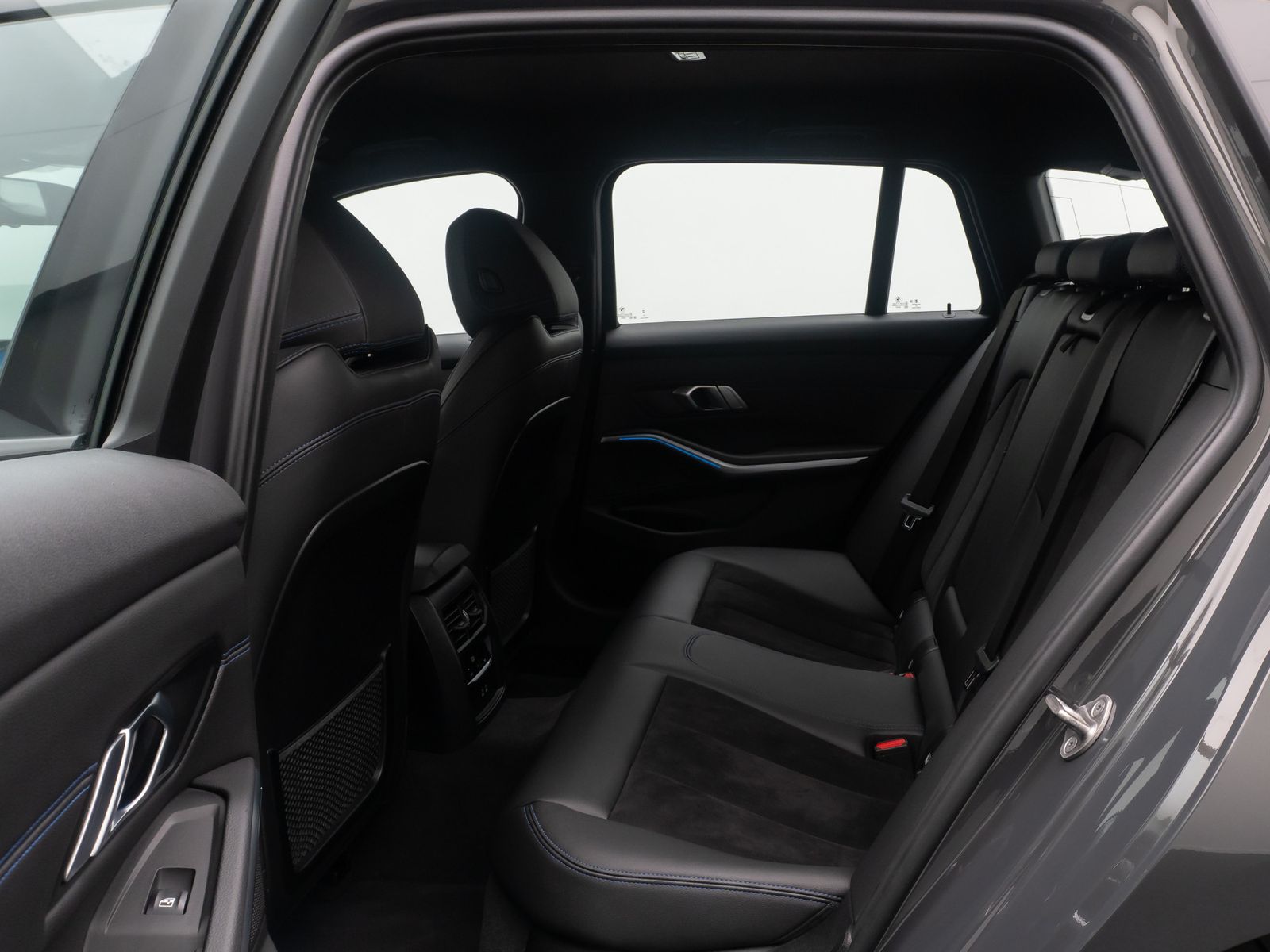 Fahrzeugabbildung BMW M340d xD HUD DAB HiFi AHK Alarm Komfort 19Zoll