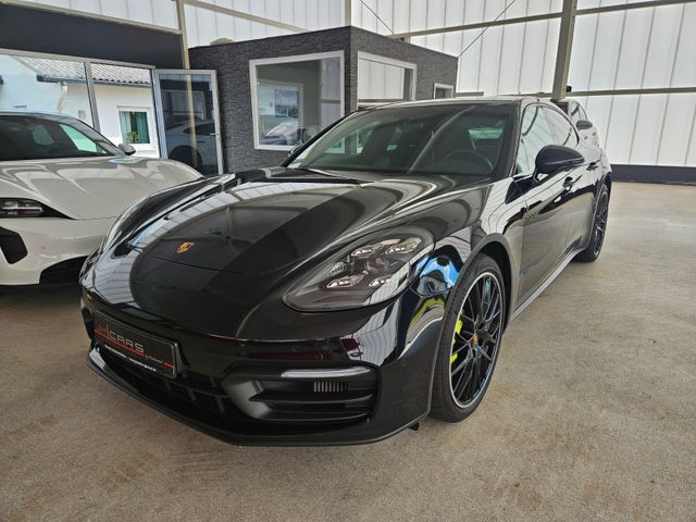 Porsche Panamera 4 E-Hybrid Platinum Edition