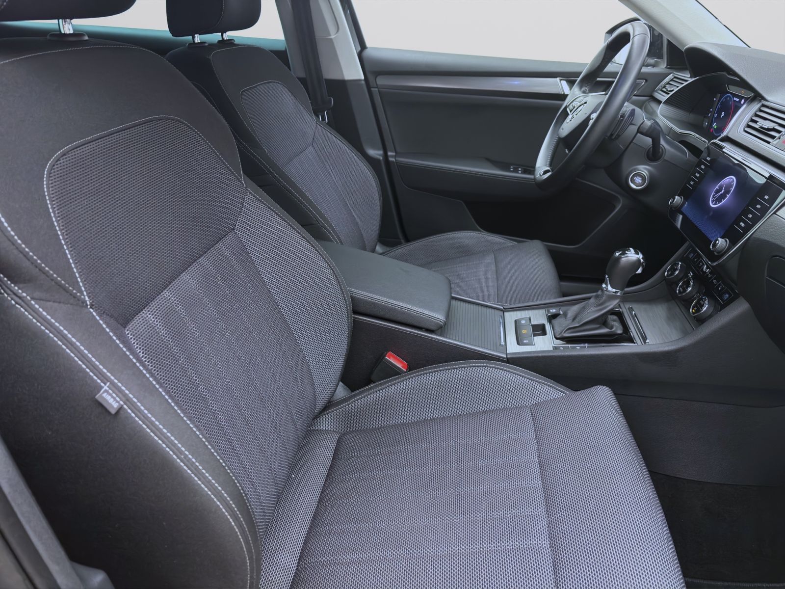 Skoda Superb - Bild 17