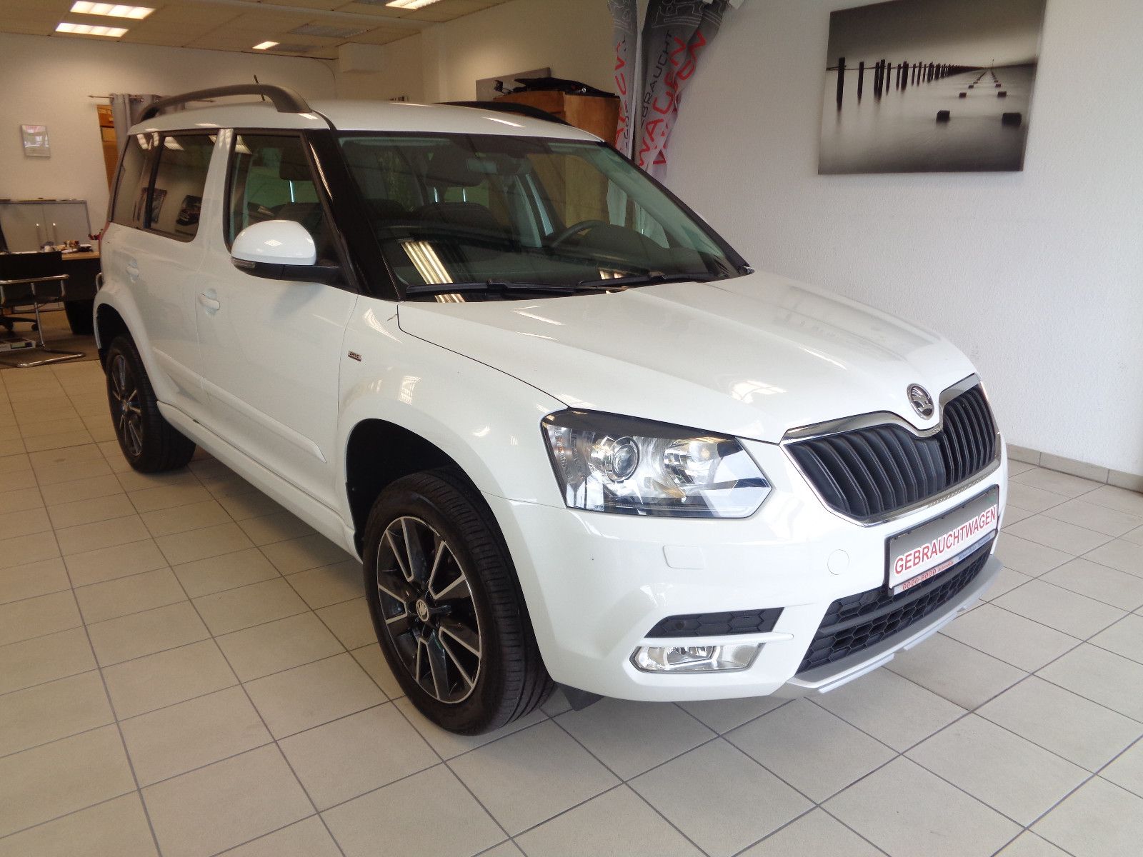 Fahrzeugabbildung SKODA Yeti Drive / NAVI / XENON / DSG / 1. HAND