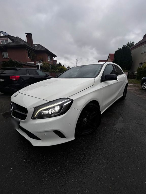 Image of Mercedes-Benz A 220