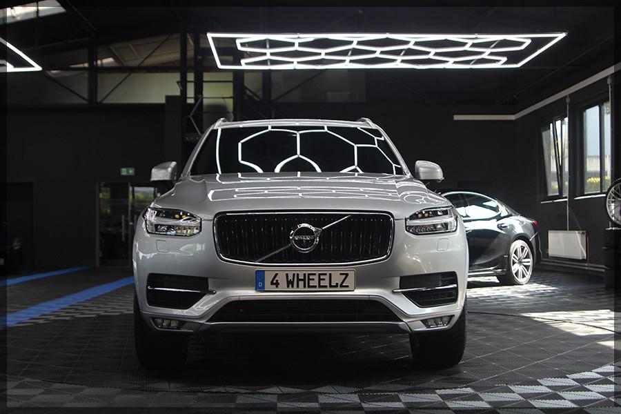 Volvo XC90 T6 Momentum NAVI / PANO / CAM