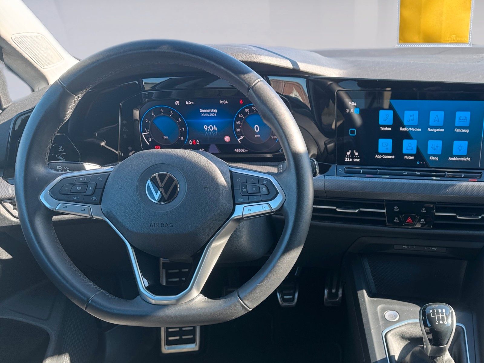 Fahrzeugabbildung Volkswagen Golf VIII Lim. Life ACTIVE 1.5 TSI