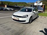 Volkswagen Golf VI Variant Trendline BlueMotion - Volkswagen Golf aus 2010: Kombi