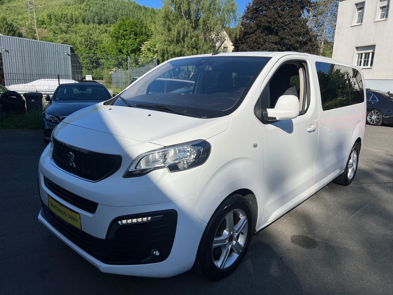Fahrzeugabbildung Peugeot Traveller Active * 1.HAND *