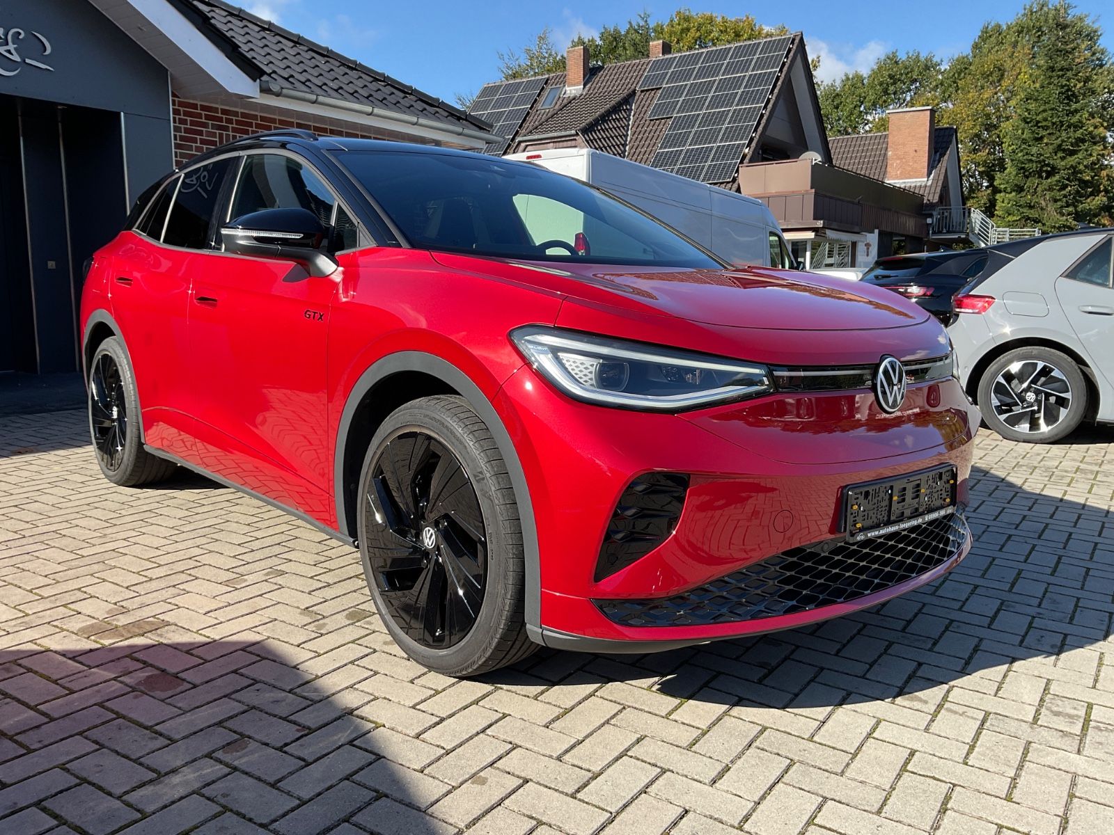 Fahrzeugabbildung Volkswagen ID.4 GTX 82 kWh 4M,Panorama,AHK,Navi,Kamera