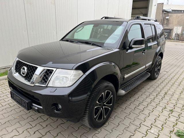 Nissan Pathfinder 3.0 dCi LE.Navi.Kamera.7 Sitzer