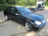 Mercedes-Benz C 220 CDI Autom,AHK Standh,GSD Navi  HU1/2028 - Mercedes-Benz C 220 aus 2007: Cdi