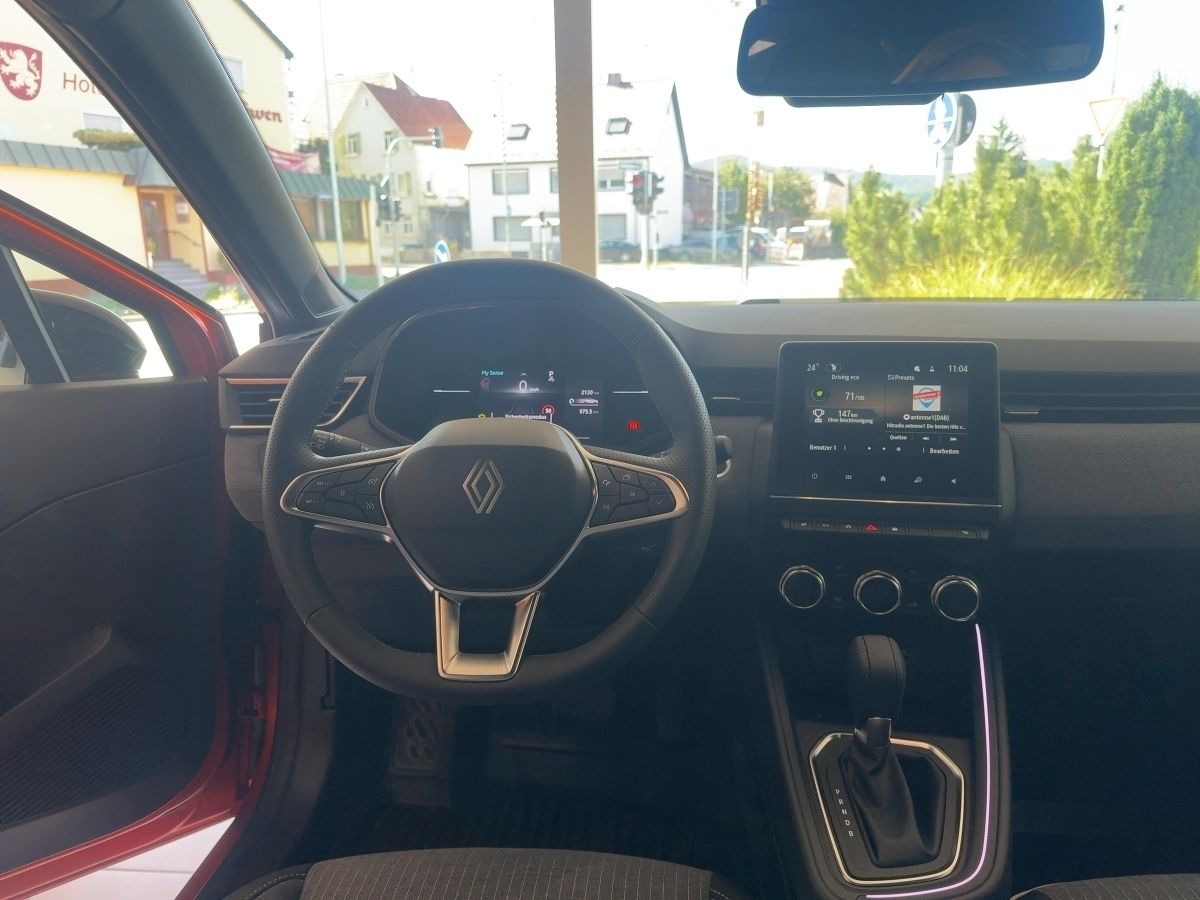 Fahrzeugabbildung Renault Clio Techno E-Tech Full Hybrid 145 GJR SHZ LKHZ
