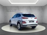 Hyundai Kona Advantage Elektro Spurhalte. *aus 2.Hand* - weiße Hyundai KONA Elektro