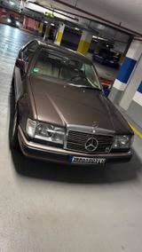 Mercedes-Benz CE 300 mit H-Kennzeichen  - Mercedes-Benz CE 300 aus 1990