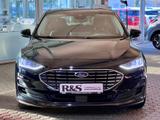 Ford Focus Titanium+Navi+Rückfahrkamera+Tempo+LED - Ford Focus: Schwarz, Titanium