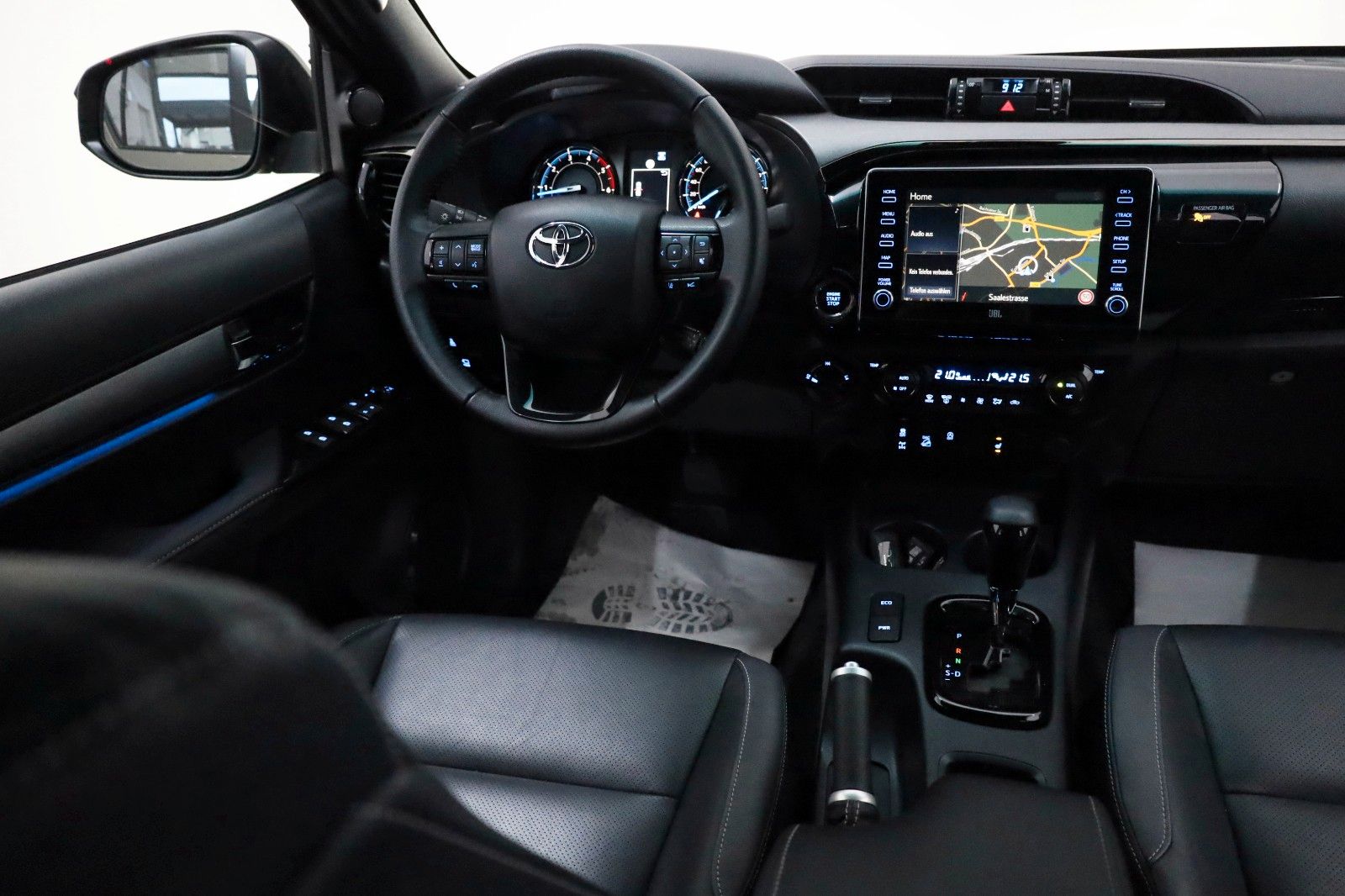 Fahrzeugabbildung Toyota Hilux Double Cab Invincible,ACC,Nav,AHK,Garantie