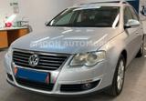 Volkswagen Passat Variant Highline-1.HAND-PDC-NAVI-ALCA-AHK - Volkswagen Passat aus 2010: Kombi