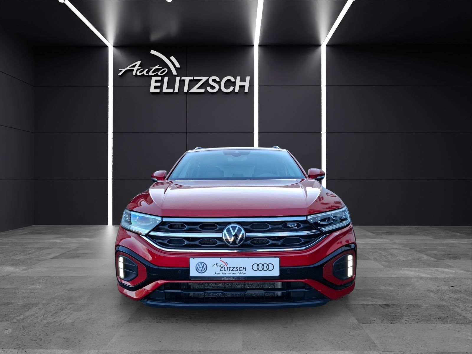 Fahrzeugabbildung Volkswagen T-Roc TSI R-Line LEDplus AID ACC APP SHZ 17"