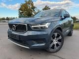Volvo XC40 Inscription/360°Kamera/Pano/Memory - blaue Volvo XC40