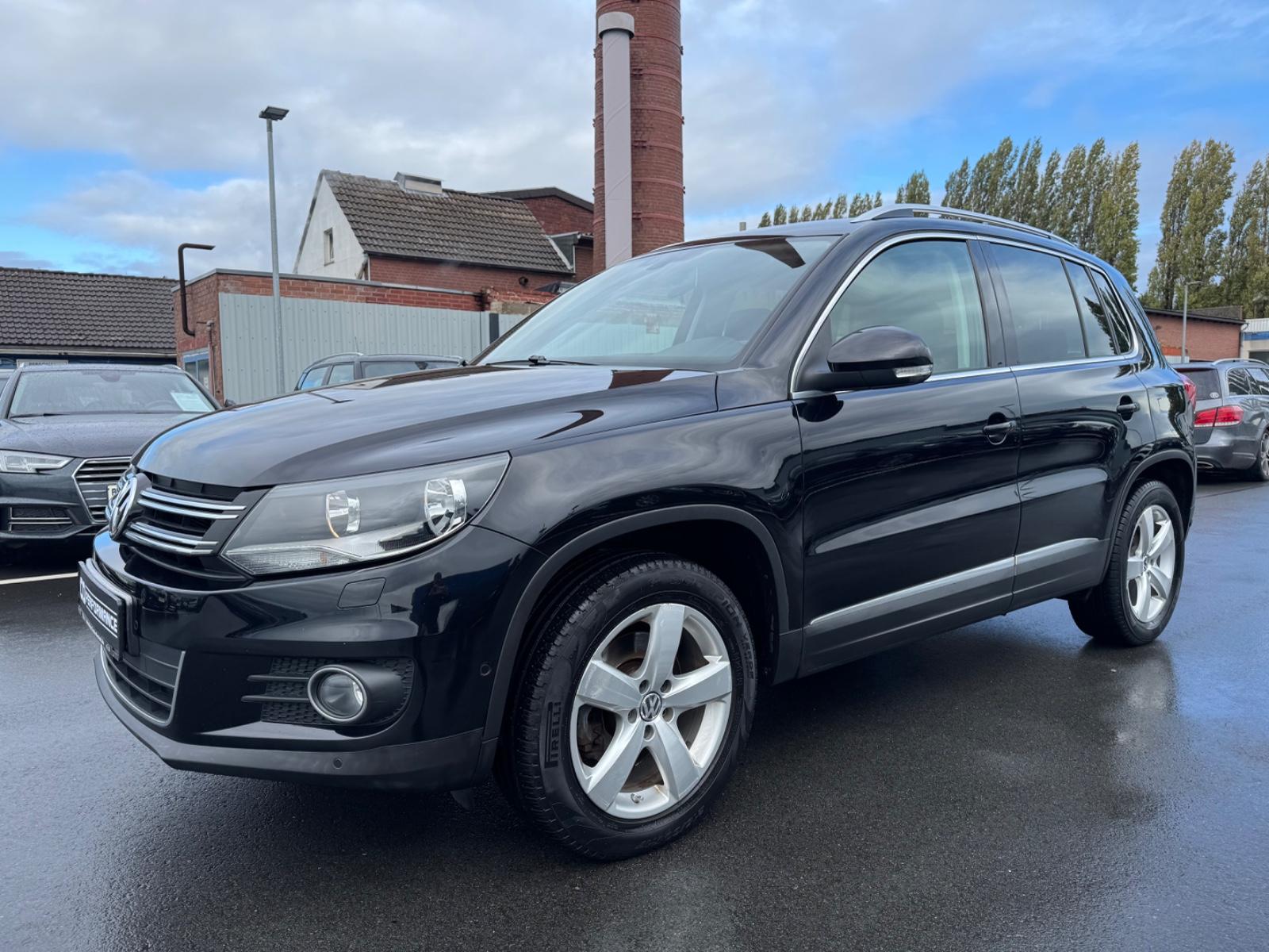 Volkswagen Tiguan Sport & Style BMT*PANO*TÜV27*NAVI*SITZH