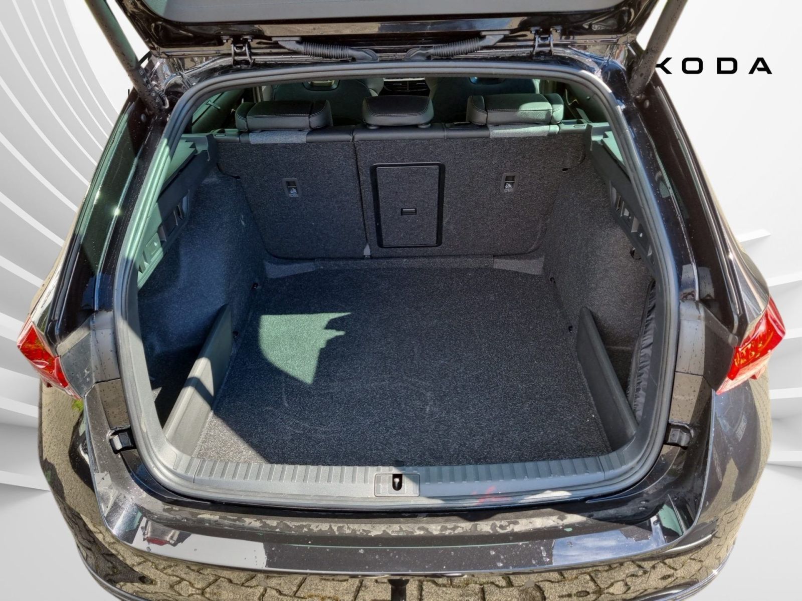 Skoda Octavia Combi 2.0TSI Sportl DSG 4x4 AHK Navi LED foto 3
